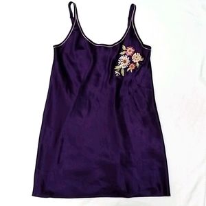 Morgan Taylor purple nightie sz M